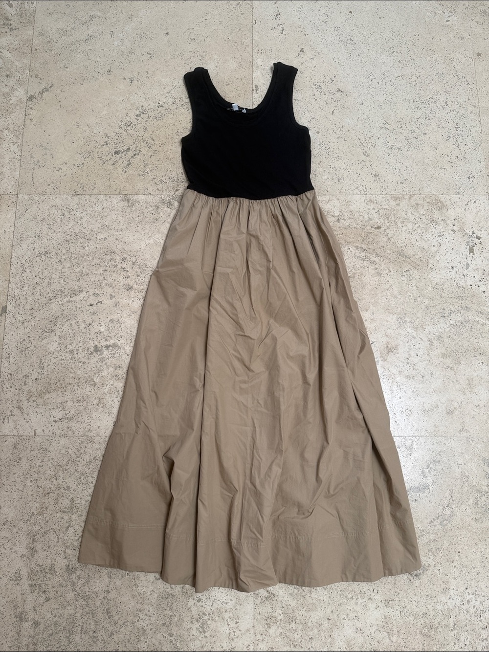 Sleeveless Black & Tan Maxi Dress - Elegant Two-Tone Design